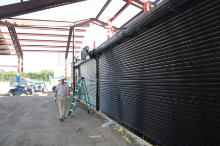 COMMERCIAL GARAGE DOOR & DOCK EXPERT 2 IMG 2302